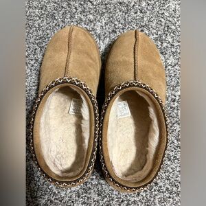 UGG tasmans